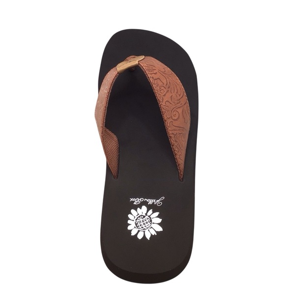 Yellow Box Women’s Farza Tan Flip Flop Sandal Size 9.5 - Picture 5 of 8